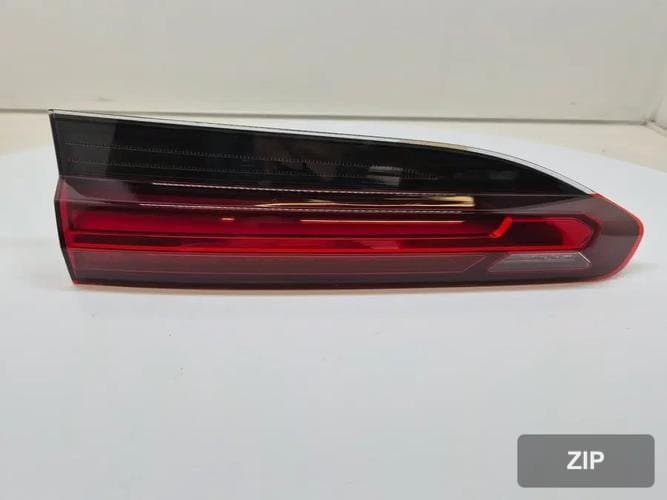 BMW X-series 2021 — фонарь задний левый внутренний 2TZ012697