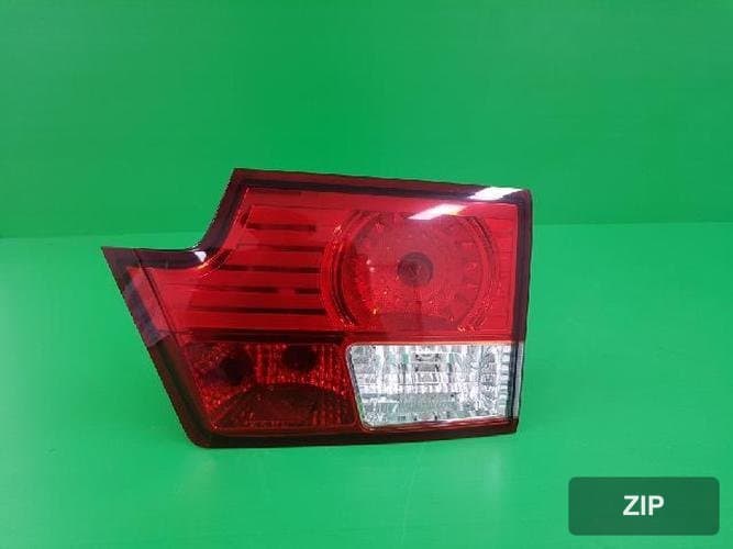 KG Mobility Kayon 2008 — фонарь комбинированный правый (багажника/крышки) RH-8360409050