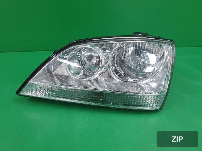 Kia Sorento 2004 — фара левая 921013E000