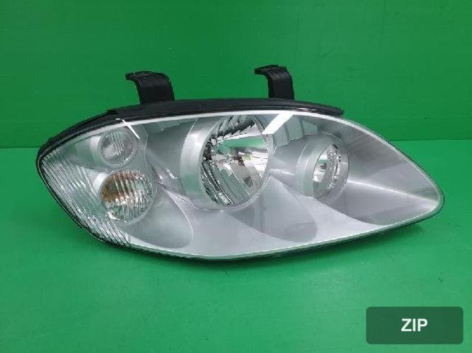 KG Mobility Rodius 2005 — фара головного света правая
