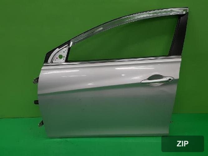 Hyundai Sonata 2015 — передняя дверь левая 760033S000