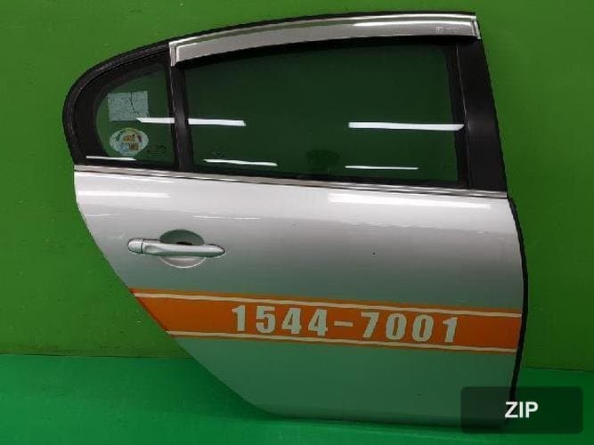 Renault SM5 2011 — дверь задняя правая