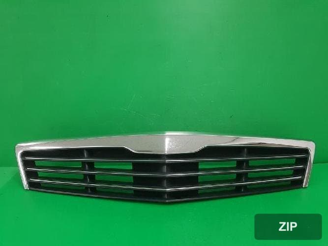Renault SM7 2005 — решётка радиатора 87301 52100 1