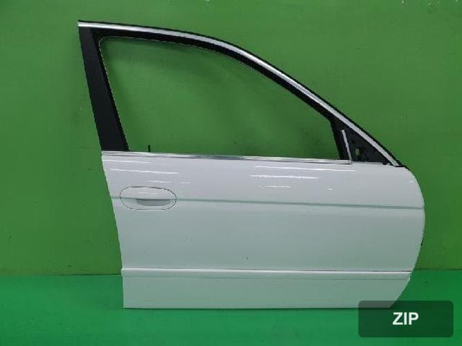 BMW 5 Series 2002 — передняя дверь правая