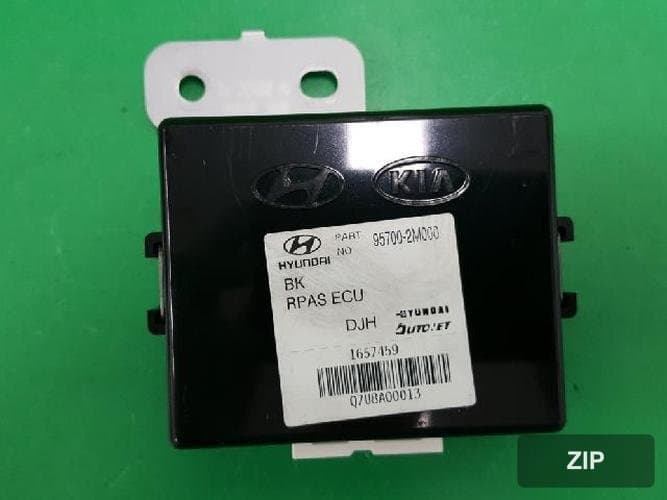 Hyundai Genesis 2009 — блок управления ETACS/BCM 95700 2M000