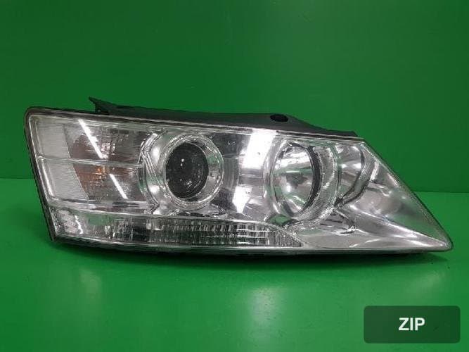 Hyundai Sonata 2012 — фара правая 921023K500