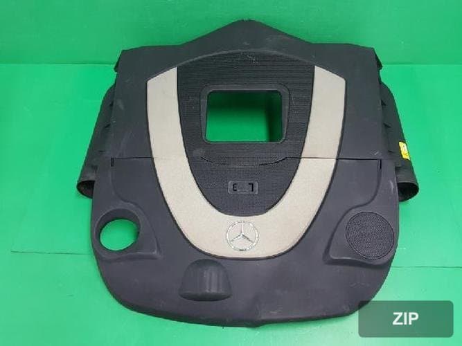 Mercedes-Benz S-Class 2008 — крышка двигателя A2730100467