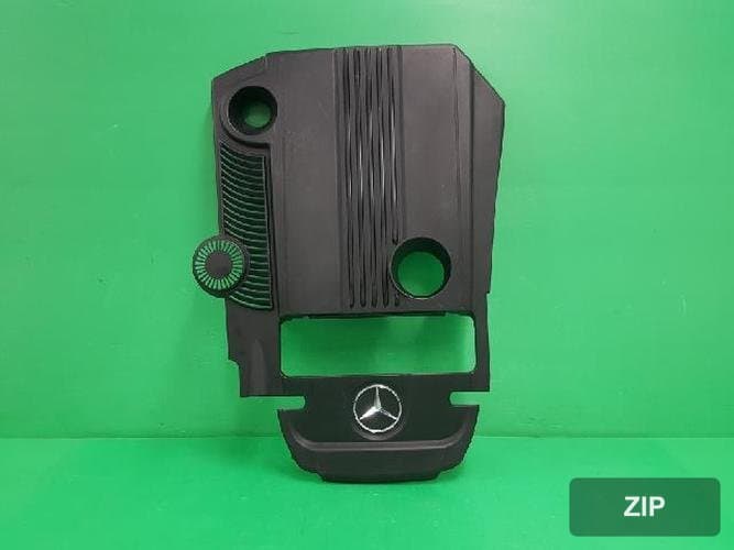 Mercedes-Benz C-Class 2011 — крышка двигателя A2710101267