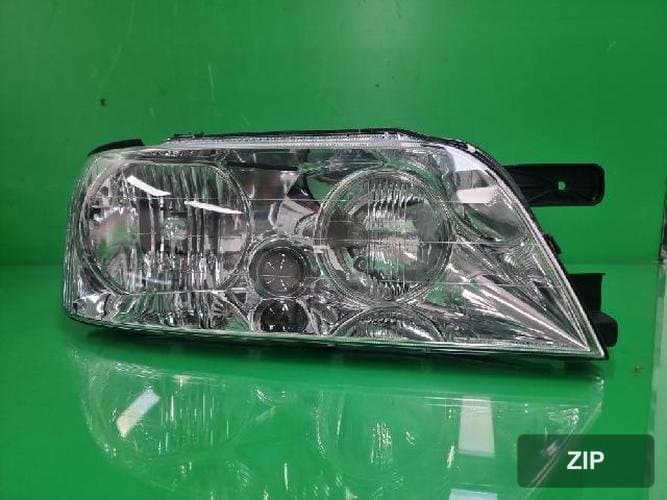 Hyundai Equus 2004 — фара правая 92102 3B001