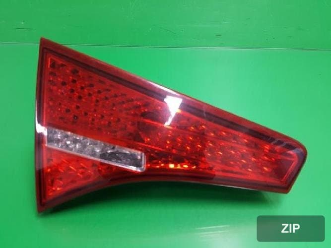 Kia K5 2012 — накладка двери задней левая 924032T000