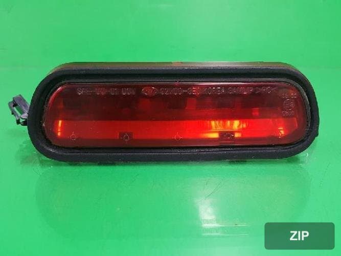 Запчасть Kia Sorento 2005 (код 927003E000)