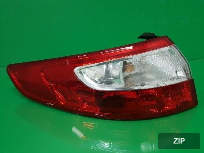 Renault SM3 2011 — задний комбинированный фонарь левый (водительский) 265550016R