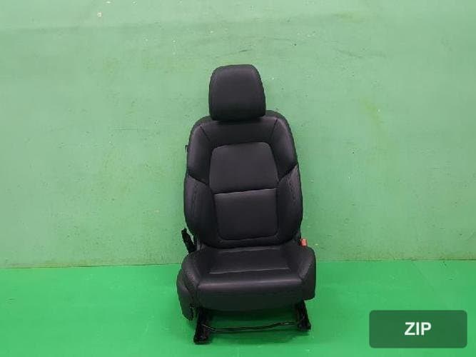 Renault SM6 2021 — сиденье