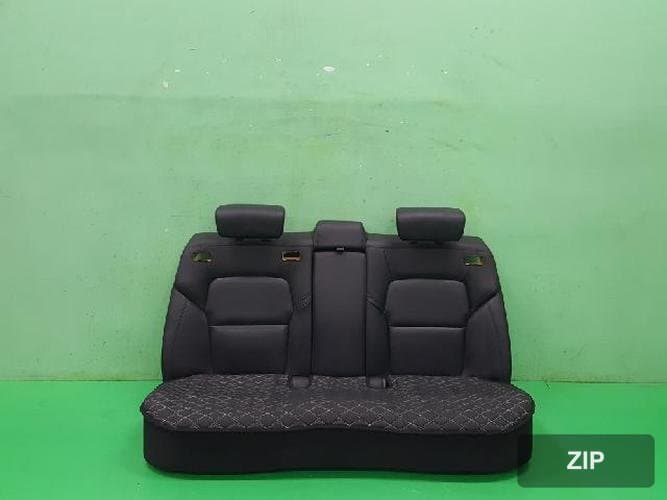 Renault SM6 2021 — сиденье второго ряда