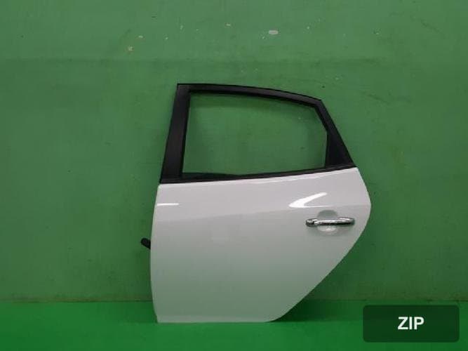 Hyundai Avante 2007 — дверь задняя левая 770032H010