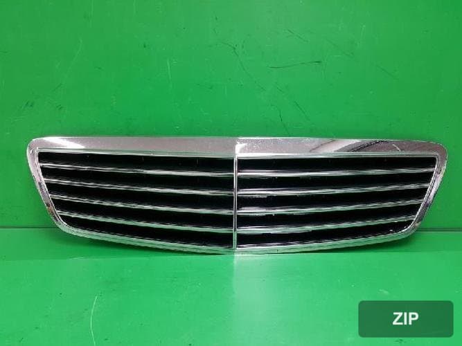 Mercedes-Benz S-Class 2001 — решетка радиатора A2208800383