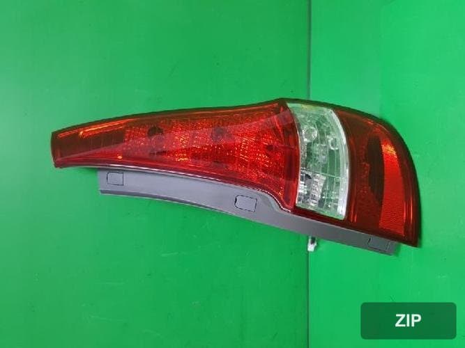 Hyundai i30 2011 — комбинированный фонарь задний правый (пассажирский) 92402 2L100