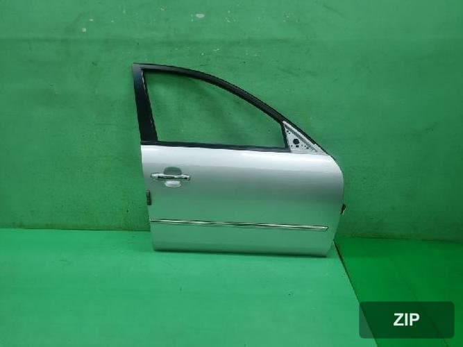Hyundai Sonata 2009 — дверь передняя правая 760043K010