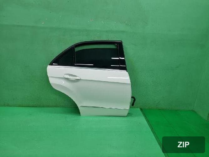 Mercedes-Benz E-класс 2010 — дверь задняя правая