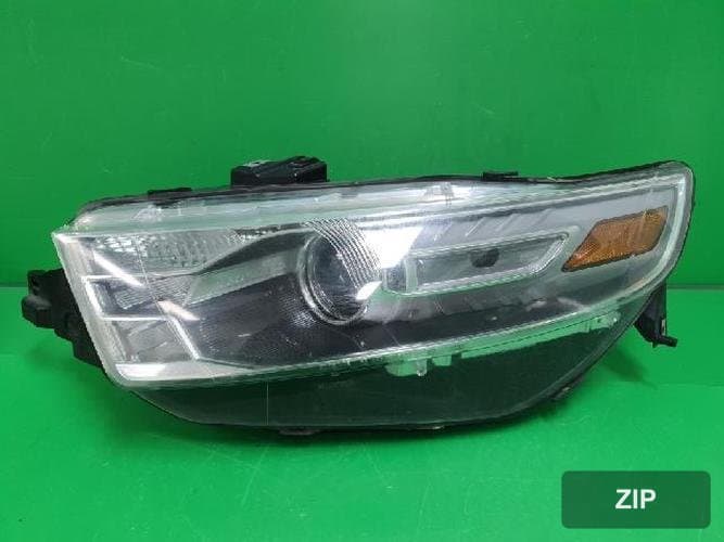 Ford Taurus 2013 — фара левая DG13 13006 AE