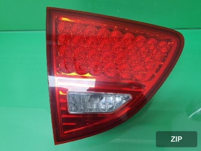 Hyundai Veracruz 2007 — накладка задней двери левая