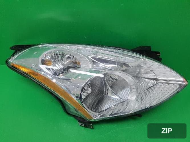 Nissan Altima 2010 — фара правая 26010 ZX20B