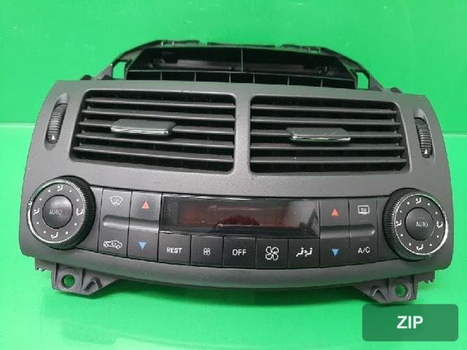 Mercedes-Benz E-Class 2006 — блок управления кондиционером 686