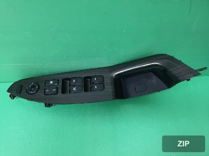Kia K5 2013 — кнопка стеклоподъемника водителя