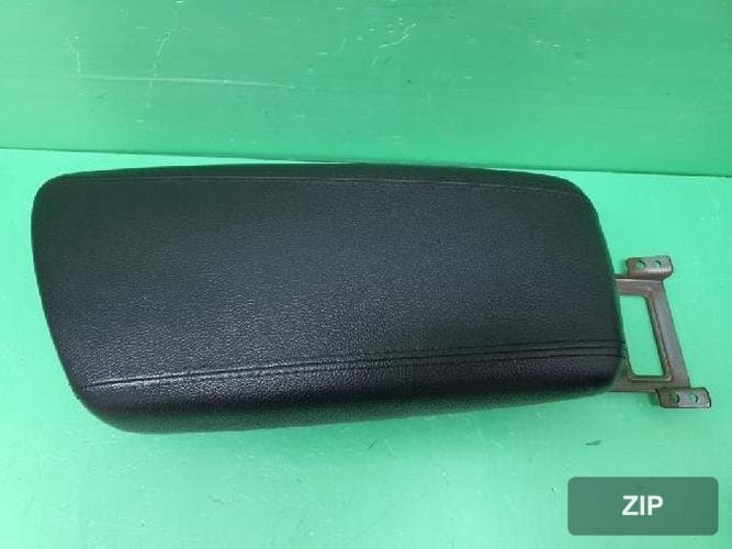 Kia K5 2013 — консольный ящик (номер 3)