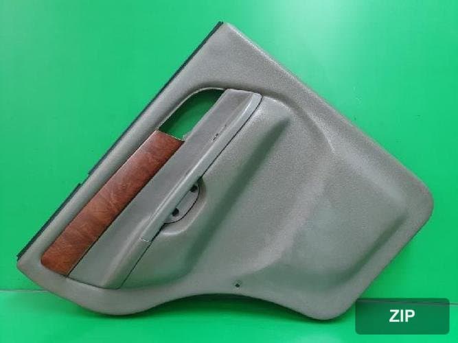 KG Mobility Musso EV 2003 — накладка задней двери (левая)