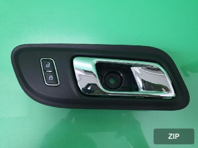 Ford Taurus 2013 — защёлка двери