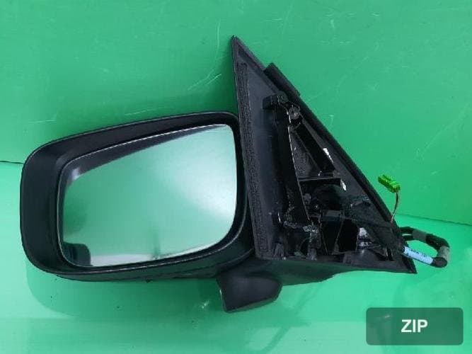Volvo XC60 2010 — зеркало боковое левое 31297779