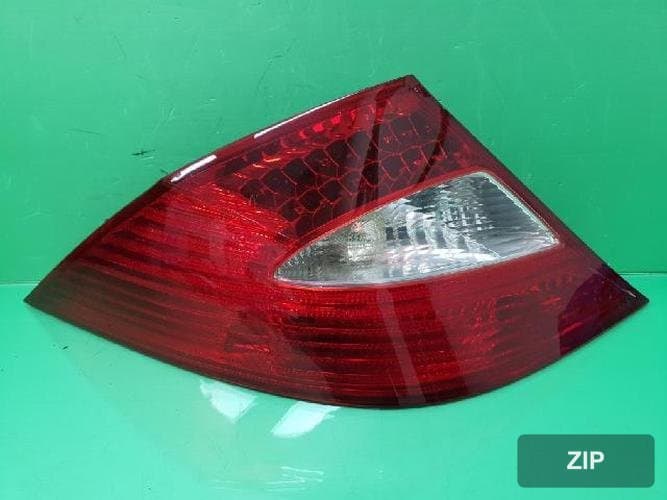 Mercedes-Benz CLS-Class 2008 — комбинированный задний фонарь левый (водительский) 2198200154