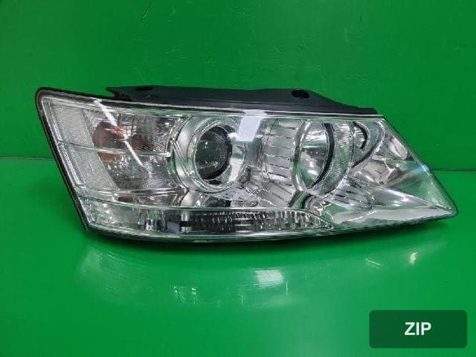 Hyundai Sonata 2010 — фара правая