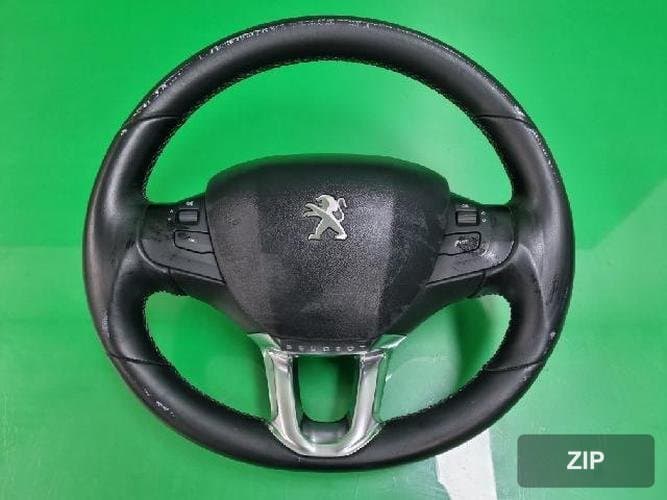 Peugeot 2008 2016 — руль