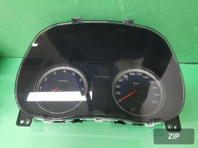 Hyundai Accent 2012 — приборная панель 94003 1R120