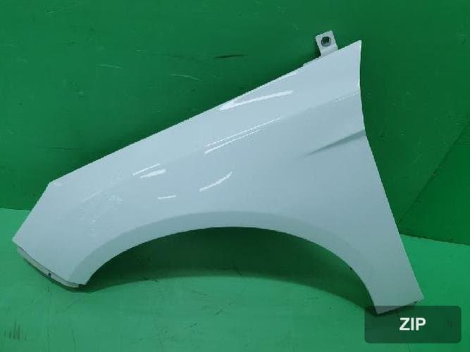 Ford Focus 2013 — крыло левое
