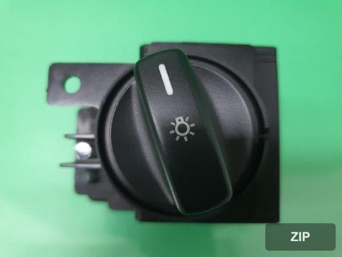 Mercedes-Benz B-Class 2011 — кнопка/выключатель 1695452704