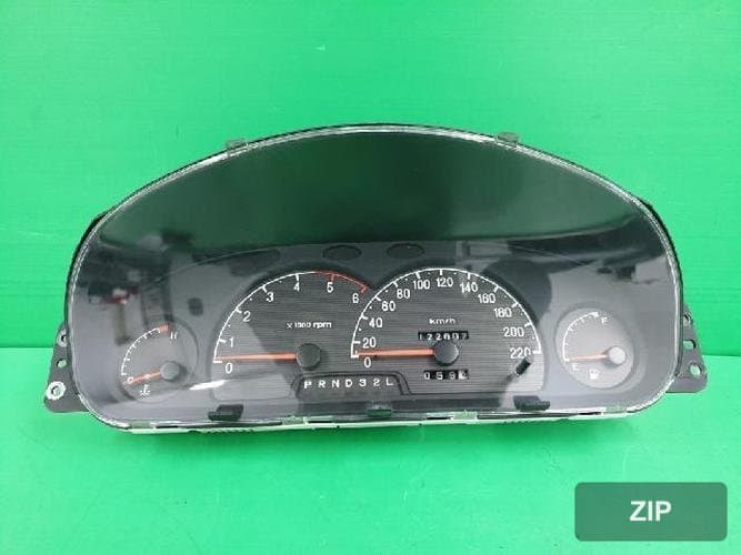 Hyundai Trajet 2002 — панель приборов 940033A755