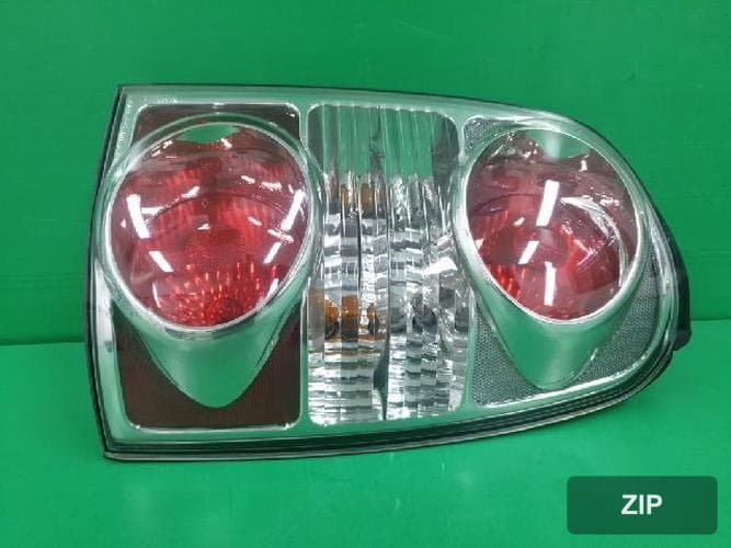 Hyundai Trajet 2005 — задний комбинированный фонарь правый (со стороны пассажира) 92402 3A501 3