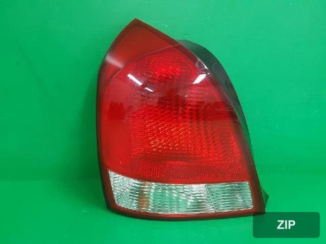 Hyundai Avante 2002 — комбинированный фонарь задний левый (водительский) 92401 2D000 2