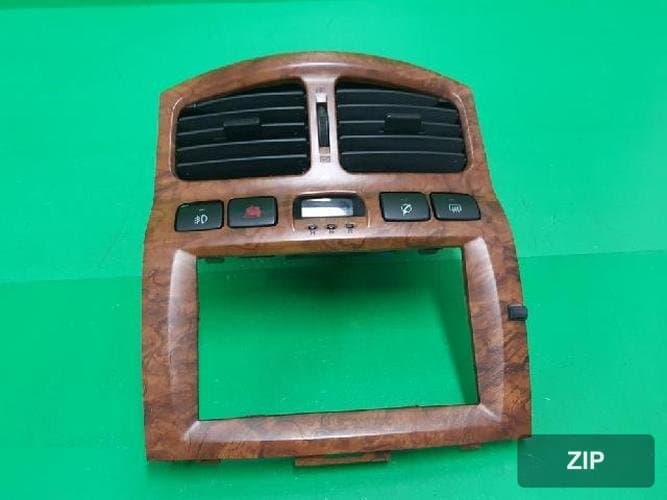Hyundai Santa Fe 2004 — панель приборов 8477126610ZG 1