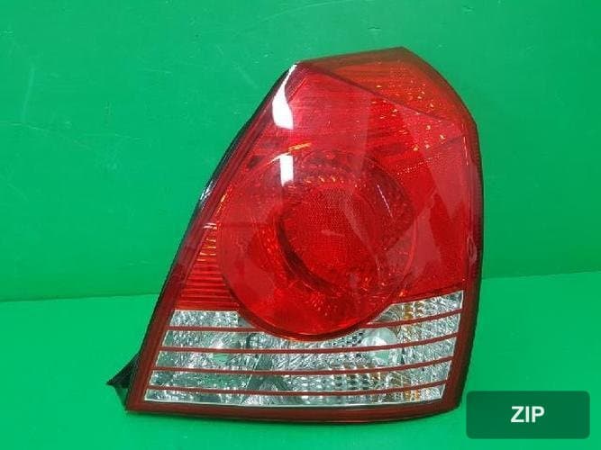 Hyundai Avante 2006 — комбинированный задний фонарь правый (пассажирский) 92402 2D500 8