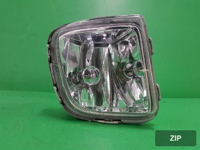 Hyundai Starex 2006 — противотуманная фара правая 922024A600