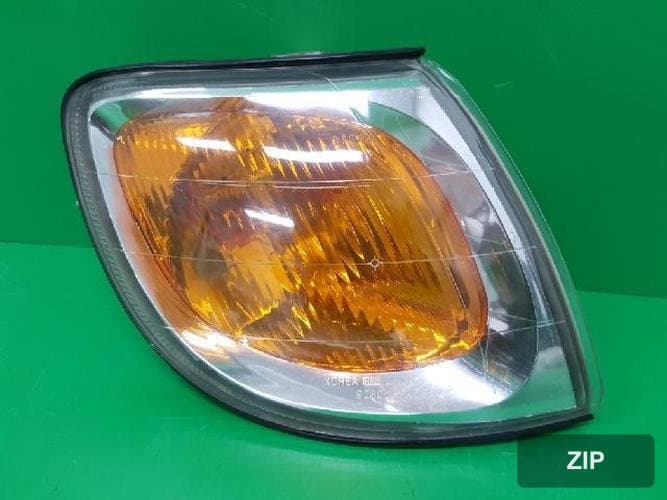 Hyundai Trajet 2004 — указатель поворота правый 92302 3A000