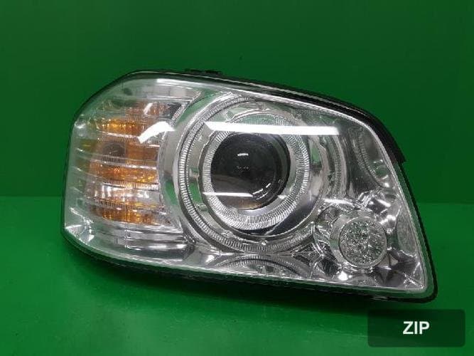 Kia Optima 2005 — фара правая 921023C501