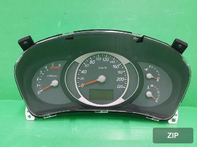 Hyundai Tucson 2004 — панель приборов 94013 2E110