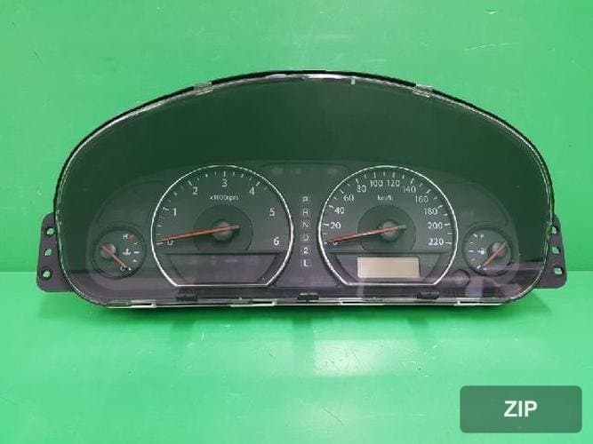Hyundai Trajet 2007 — панель приборов 94023 3A050 1