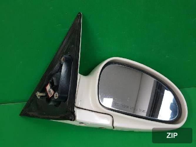 Hyundai Sonata 2003 — зеркало боковое правое 87606 38520 1