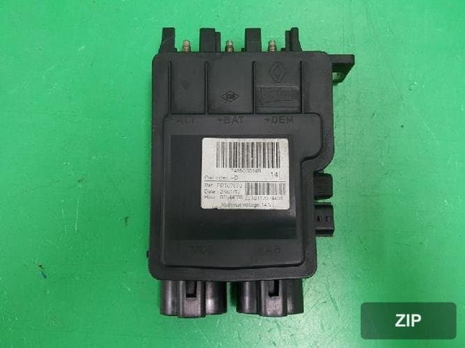 Renault SM5 2012 — блок управления ETACS/BCM 243800014R 2